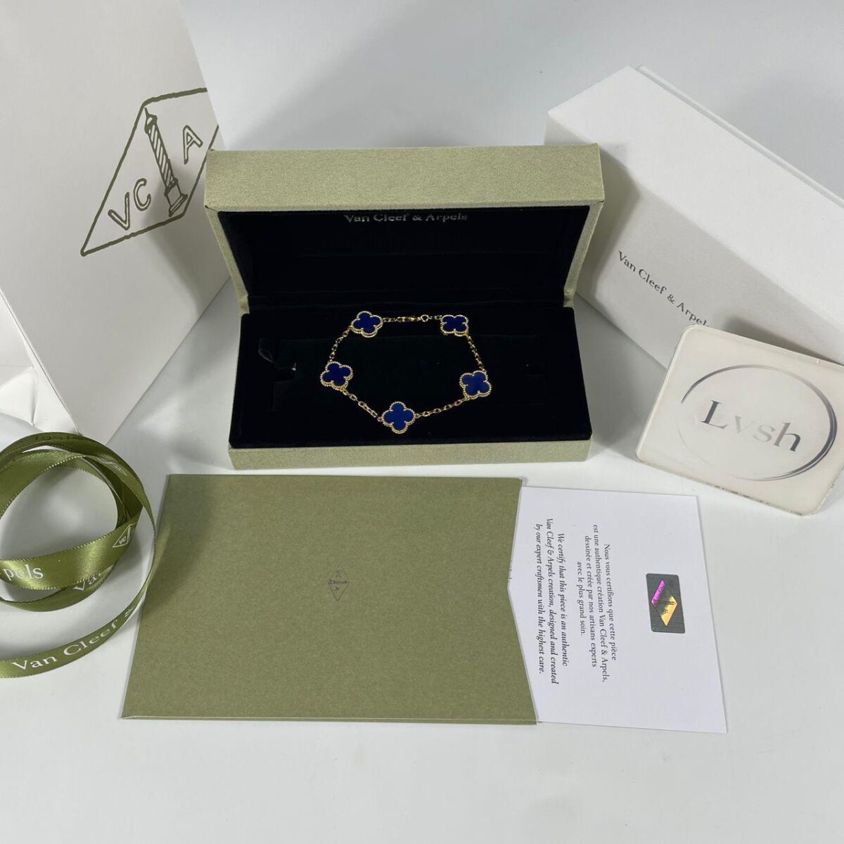 Van Cleef & Arpels Bracelet Gold/Blue