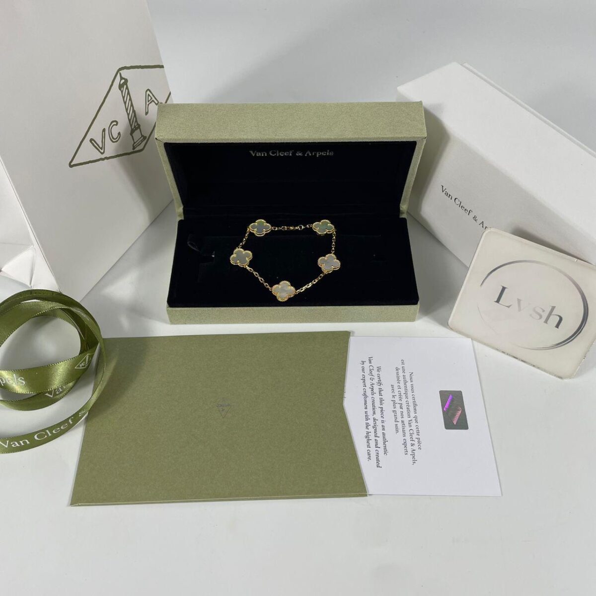 Van Cleef & Arpels Bracelet Gold